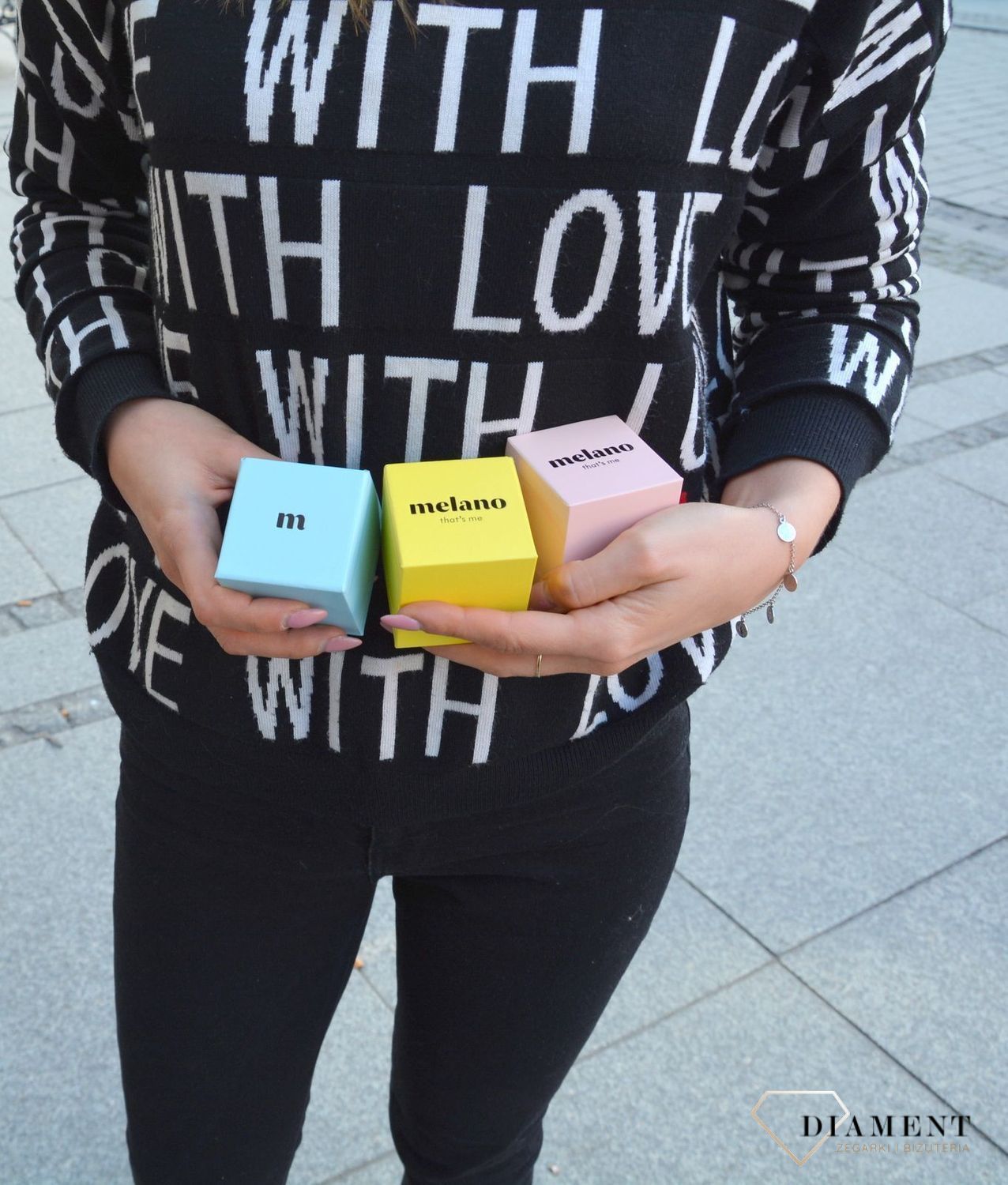 Piękne, delikatne kolczyki MELANO Friends JEANS BLUE. Kolczyki Damskie w Sklepie z Biżuterią zegarki-diament.pl.Piękne i Eleganckie kolczyki dla Kobiet.Darmowa wysyłka..jpg